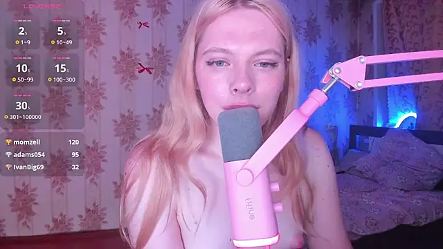 cutie_bambi (T young) - use cream on my tits