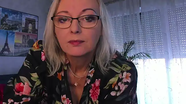 vanessa_chat