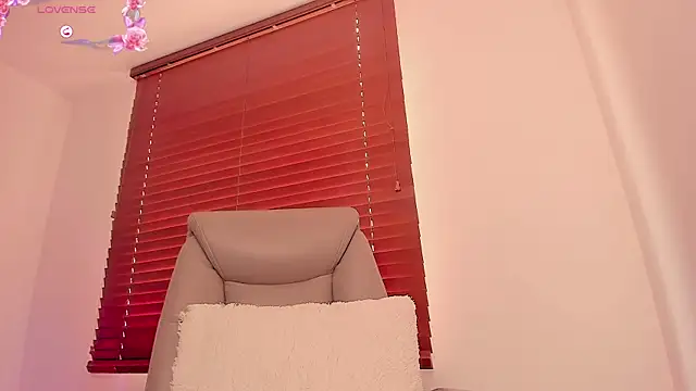 dreabennet (F milf) - All Naked + Oil  Body