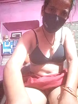 Desi_madamm live webcam show