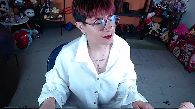 MissMiia2 live cam on StripChat