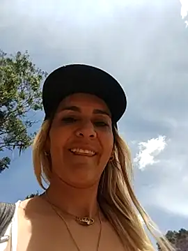 Monita_Med live cam