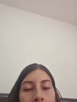 irisbound (F young) - Squeeze my tits