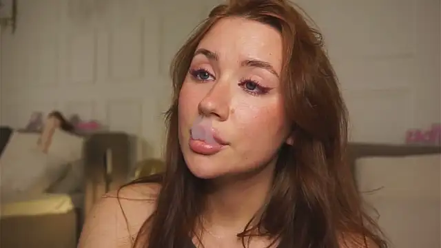 MeganStrane live cam on StripChat