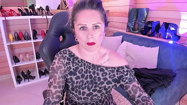 victoria_collins_1 - Victoria_collins_1's free webcam - UK Sex Cams