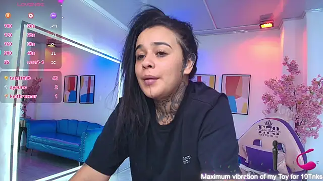 Black_roseee webcam
