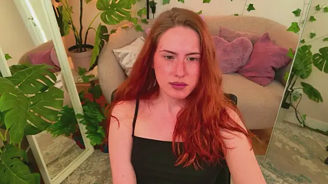 chloeaster - ChloeAster's free webcam - UK Sex Cams