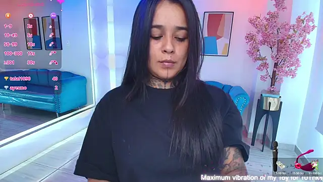 Black_roseee webcam