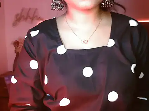 isha_here (F teen) - full body oiling❤️‍🔥👅