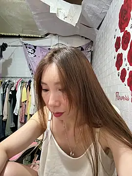 Adela-222 webcam