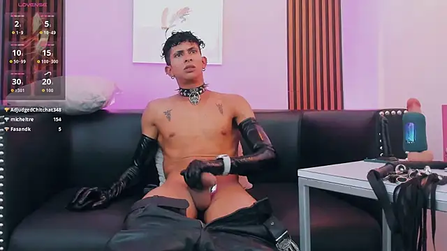 Maximoking26 live cam