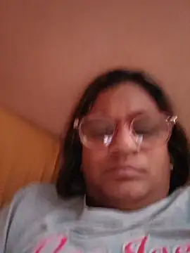 indianstrawberrylips4u webcam