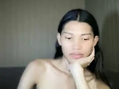 Yourgoddess_jayve live cam on StripChat