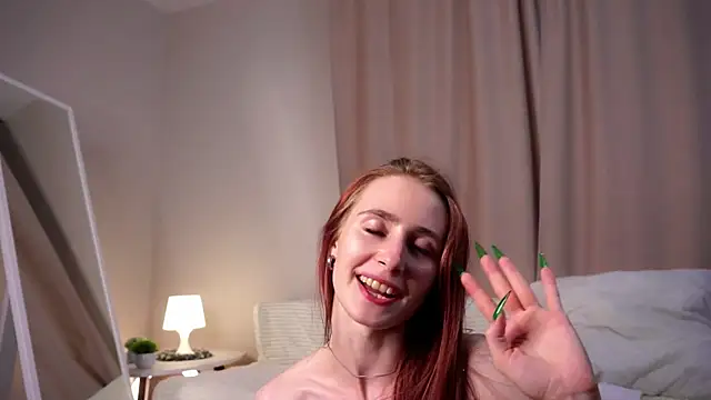 LettieAlbair webcam
