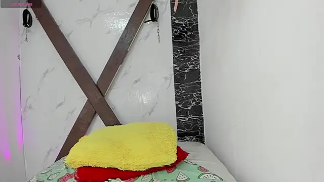 _emily_w webcam