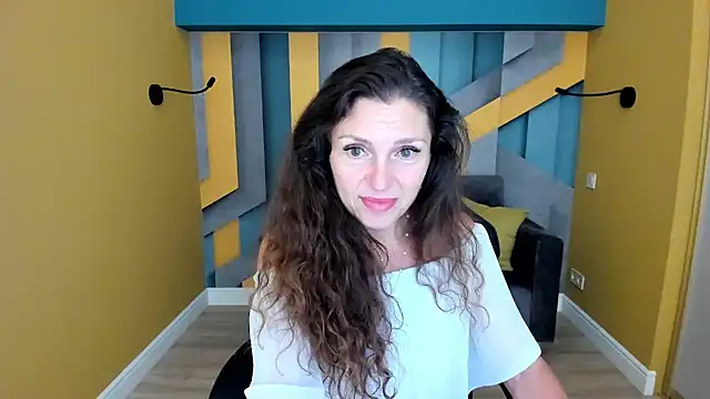 EllaLong live webcam show