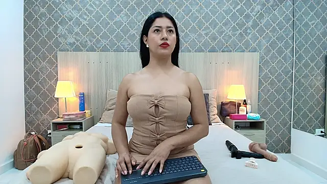 martina_ayala webcam