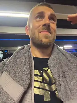 Johnytrain live cam