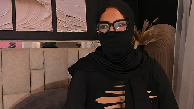 Qamar_Khalifa