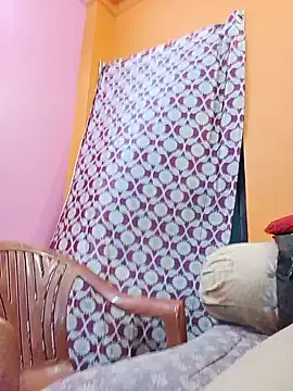 Hotpuja25 live cam