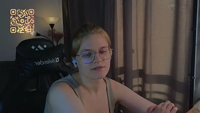 _JessieVibes live cam on StripChat