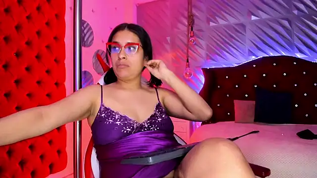 Roxanne_Han live cam on StripChat