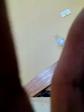 Royall1 live cam on StripChat