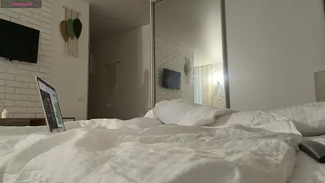Art_Katty live cam on StripChat