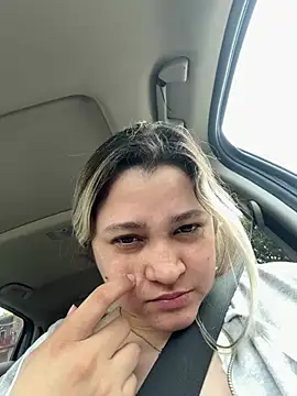 kim811 webcam