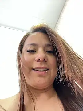 Pretty__Milf webcam