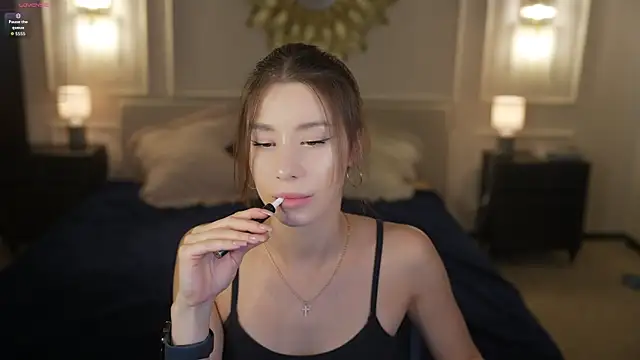 selena_glow (F young) - topless