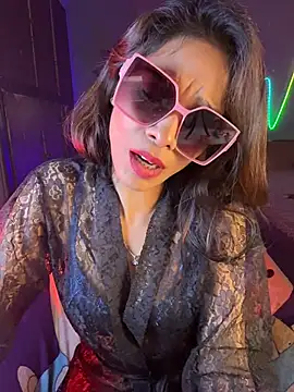 ivy_the_goddess (F milf) - LAST TIPPER GETS 5 MIN LUSH CNTRL
