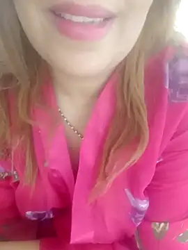 Naughty-Yousra live webcam show