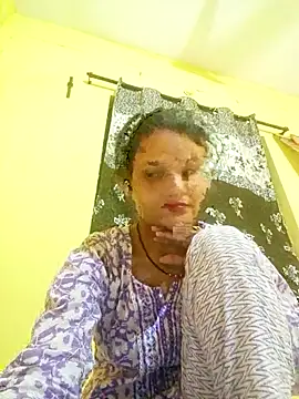 Priti_hote webcam