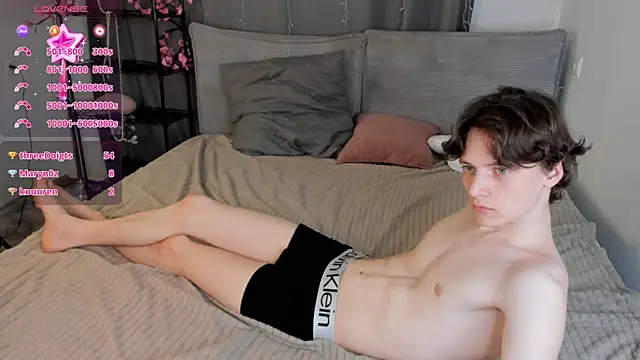 gilded_trace live webcam show
