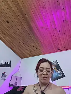 keila_j (F milf) - 💫wet pussy in your face+playful finger