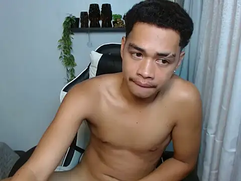 curlyasian_njxx - Curlyasian_njxx's free webcam - UK Sex Cams