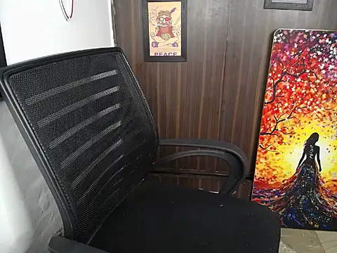 Midnight_seeker live cam on StripChat