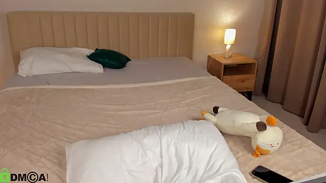 kikipeach live cam on StripChat