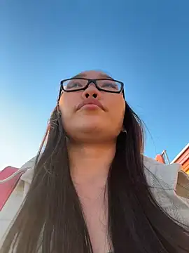 trytomakememoam webcam