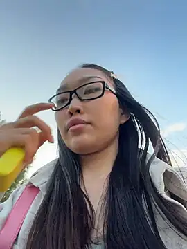 trytomakememoam webcam