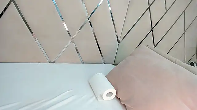 CarolBarker live webcam show