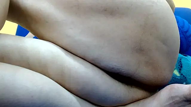 thebesthairypussy2 webcam