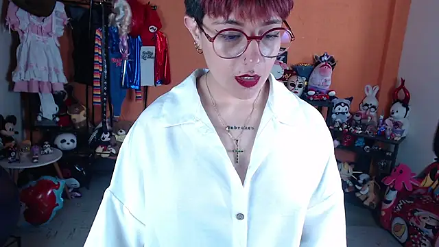 missmiia2 - MissMiia2's free webcam - UK Sex Cams