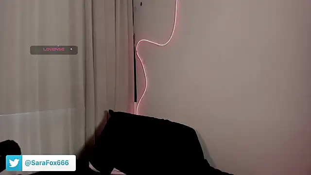 Sara_Foxx1