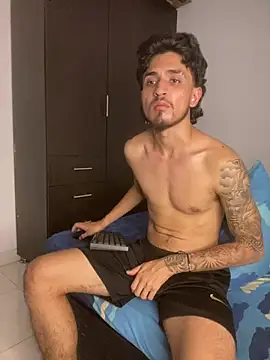 Kriss_Edwards webcam
