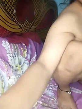 Cute-doll143 webcam
