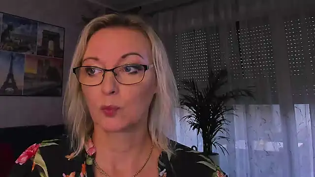 vanessa_chat