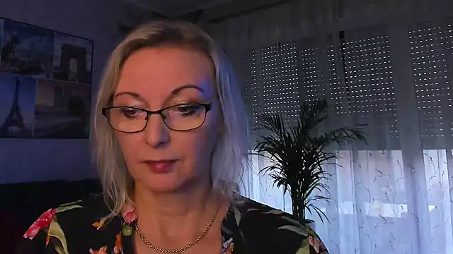 vanessa_chat live cam on StripChat