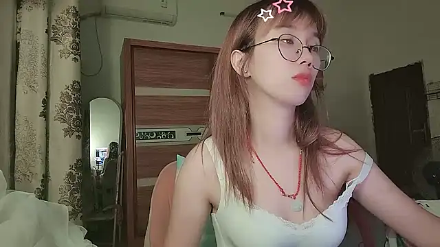 Lili_666 live webcam show